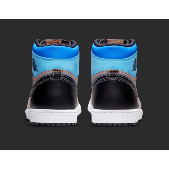 Air Jordan 1 Retro High OG 'Prototype' Mens Sneakers‼️ - Picture 5 of 8
